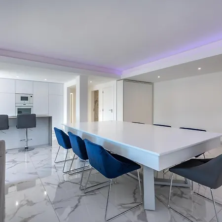 Ocean Drive - Oura - Jacuzzi - By Bedzy Apartment *