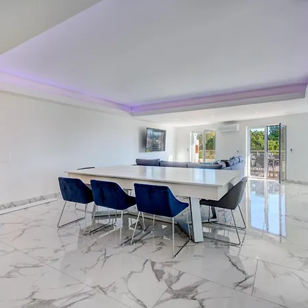 Ocean Drive - Oura - Jacuzzi - By Bedzy Apartamento *