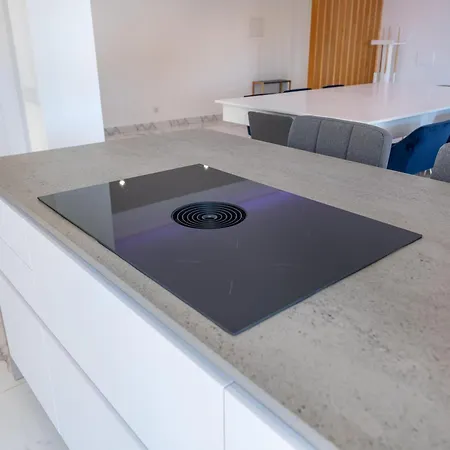 Ocean Drive - Oura - Jacuzzi - By Bedzy Apartamento *