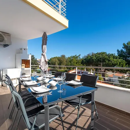 Ocean Drive - Oura - Jacuzzi - By Bedzy Apartment