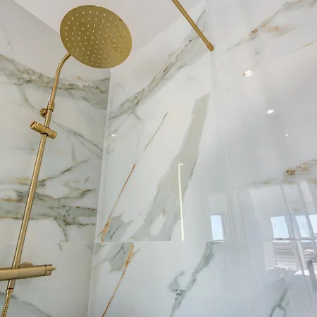 Ocean Drive - Oura - Jacuzzi - By Bedzy *