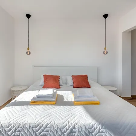 Apartment Ocean Drive - Oura - Jacuzzi - By Bedzy