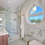 Apartmán Ocean Drive - Oura - Jacuzzi - By Bedzy